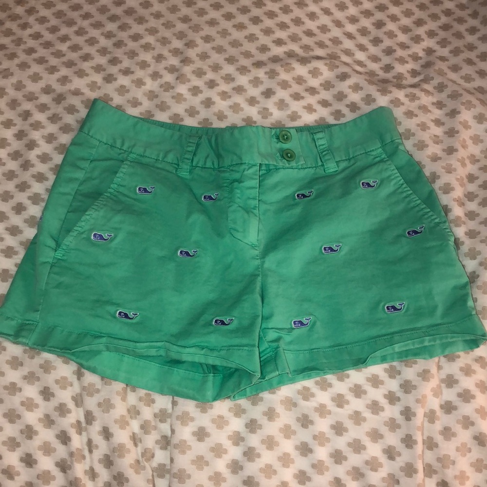vineyard vines whale embroidered shorts women’s